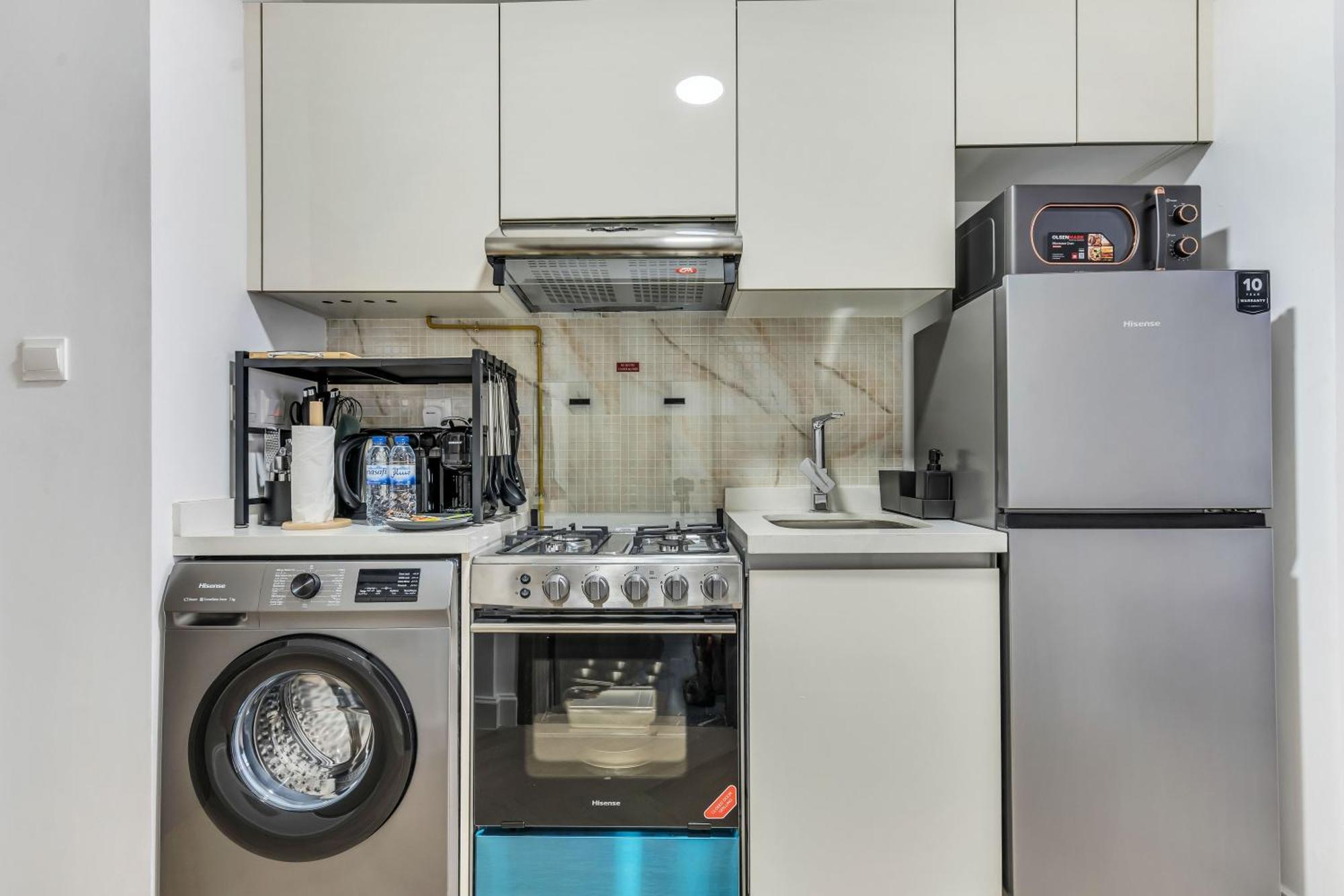 Apartment Dayf-ser03 Brand New With Balcony In Jvc *