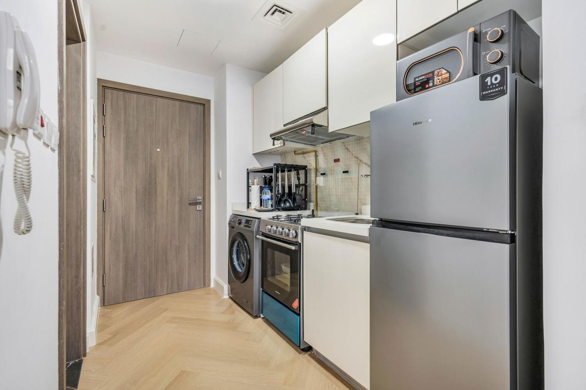 Apartment Dayf-ser03 Brand New With Balcony In Jvc